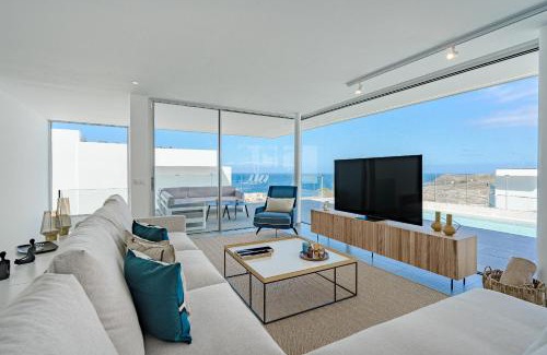 Callao Salvaje Villa | Villa Retama - Casangular by Upper