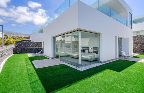 Callao Salvaje Villa | Villa Retama - Casangular by Upper