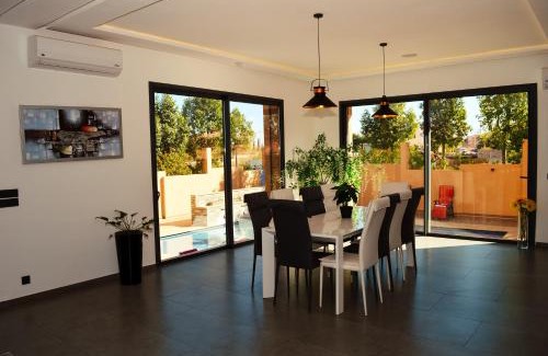 Menara Bed & Breakfast | Villa Riad Arabic House Pool & Spa
