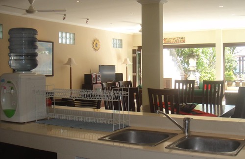Candi Dasa Villa | Villa Rindik - Ocean Front - In Town - Large Private Pool - Perfect !