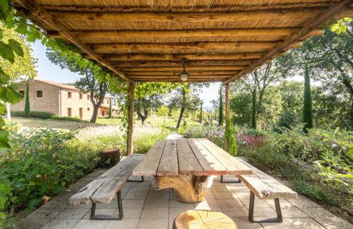 Foiano della Chiana Villa | Villa Ripa by Mmega