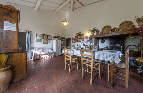 Bucine Villa | Villa Rita - in the heart of Tuscany - walking distance from village