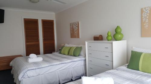 Ballina Villa | Villa Riviera on River Front