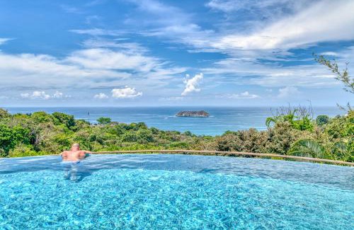 Manuel Antonio Hotel | Villa Roca Boutique Resort & Suites - ADULT ONLY