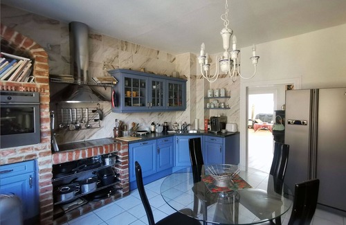 Rochlitz Apartment | Villa "Rochlitz" with Private Garden & Wi-Fi