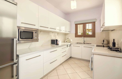Kalpaki Villa | Villa Rodakinia - Four Bedroom Villa, Sleeps 8