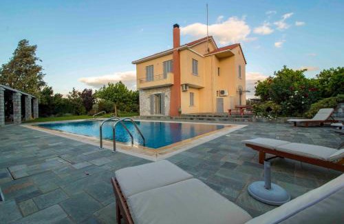 Tripi Villa | Villa Rodoula in Mystras