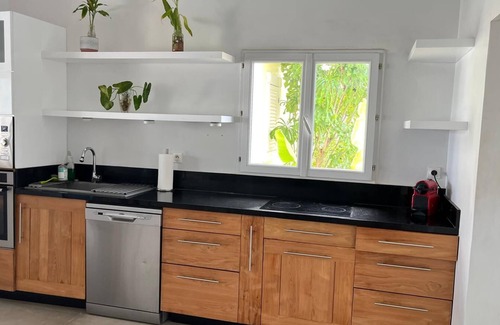 Choiseul House | Villa Romantique Avec Bain à Remous, à 5 Minutes de la Plage !