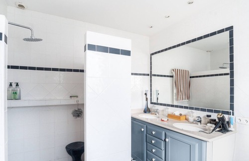 Bias House | Villa Romane - Three Bedroom House, Sleeps 6