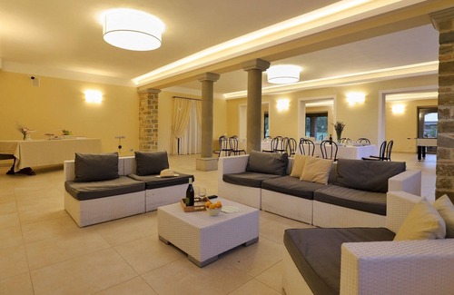 Starda Villa | VILLA ROMENA - Splendid stone Villa near Arezzo up to 22 people