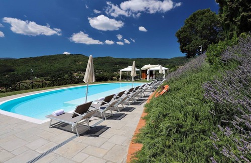 Starda Villa | VILLA ROMENA - Splendid stone Villa near Arezzo up to 22 people