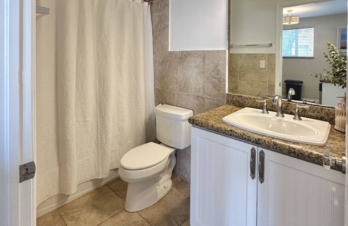 Alice Town House | Villa Rosa - Bimini Bay