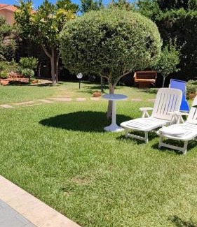 Mandra Capreria Villa | Villa Rosa Holidays