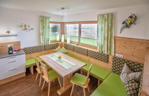 Aschau Im Zillertal Apartment | Villa Rosa-Panorama App