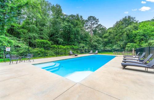 Lithonia Villa | Villa Rose Gated Estate Heated Pool Perfect for Gatherings