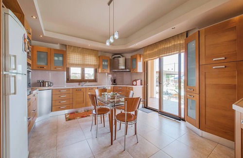 Kolymbia Villa | Villa Rose sleeps up to 13