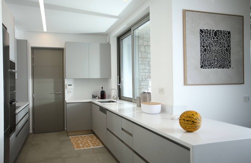 Kefalari Villa | Villa Rosemary, a clear-cut design seafront villa close to Nafplio!