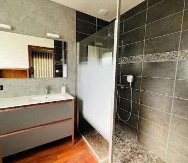 Nevez Villa | Villa rospico, 200m de la plage avec piscine