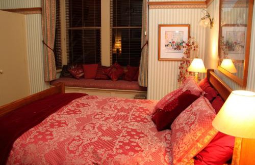 Invercargill Bed & Breakfast | Villa Rouge B&B