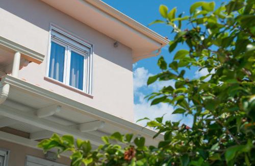 Koinira Apartment | Villa Roula