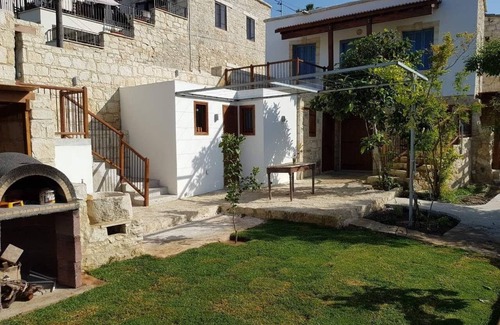 Kritou Tera House | VILLA ROuSA, traditional charm