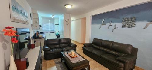 Sheffield Beach Apartment | Villa Royale 502