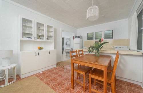 Arorangi Villa | Villa RUA lower floor of colonial style villa set in tropical gardens with pool