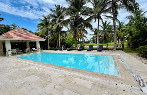 Punta Cana Villa | Villa Rubí 27 luxurious villa with 6 bedrooms pool and private beach