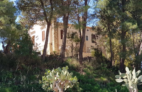 Salemi Villa | Villa Rubino located in the hills