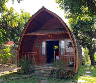 Kalibukbuk Villa | Villa Rumah Kayu Lovina
