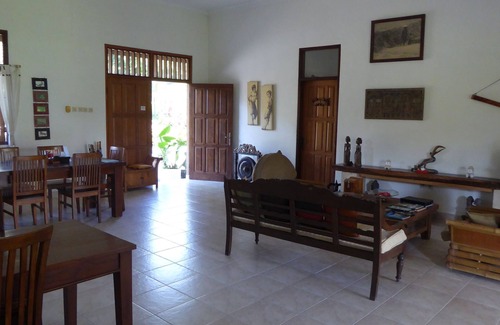 Glenmore Hotel | Villa Rumah Kita