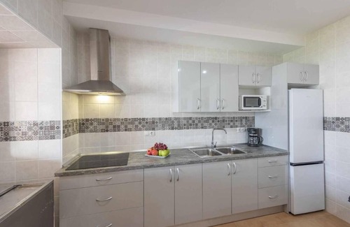 La Roda de Andalucia House | Villa "Rural Maimones" with Pool & Wi-Fi