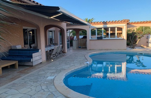 Saint-Cyprien Plage Villa | Villa Saint Cyprien plage, 12 to 13 people, with swimming pool and garden, 5min from all amenities