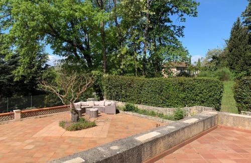 Loriol-du-Comtat Villa | Villa Sainte BARBE