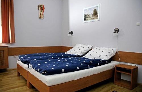 Sopron Bed & Breakfast | Villa Sakura Panzió