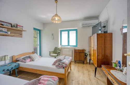 Kras Apartment | Villa Salamander Suite - Happy Rentals