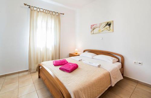 Logaras Villa | Villa San Dimitrio House on the Beach