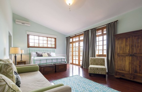 Alajuela Hotel | Villa San Ignacio