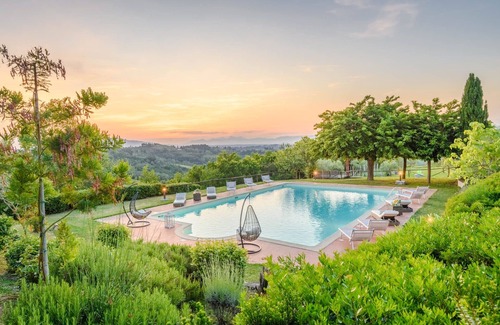 San Miniato Villa | Villa San Miniato Corniano: Iconic 5 Bedrooms Farmhouse with Pool