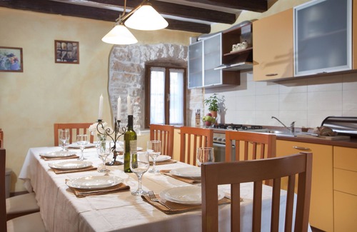 Peresiji Villa | Villa San Vincenzo - Romantic villa in Central Istria for 10 people
