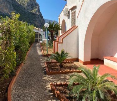 Macari House | Villa San Vito Bay