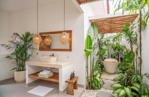 Beraban Villa | Villa Sana in Nyanyi Beach - Close to Luna Beach Club