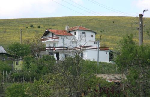 Vetren House | Villa Sanaan