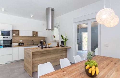 Svetvincenat Villa | Villa* SANIVARO with heated pool and whirlpool