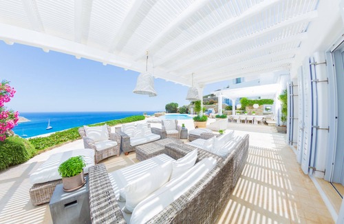 Xilokeratidi Villa | Villa Santa Barbara Stunning Sea Views Amazing Sandy Beach Full Service