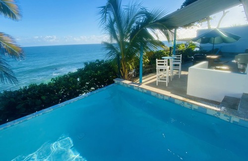 Maunabo House | Villa Santorini, Beach Front & Pool