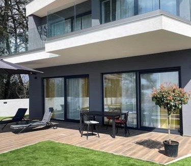 Jursici Villa | Villa Sara