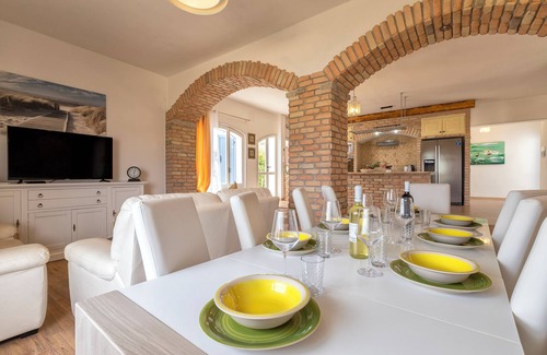 Sorso Villa | 'Villa Sara' with Private Pool, Wi-Fi and Air Conditioning