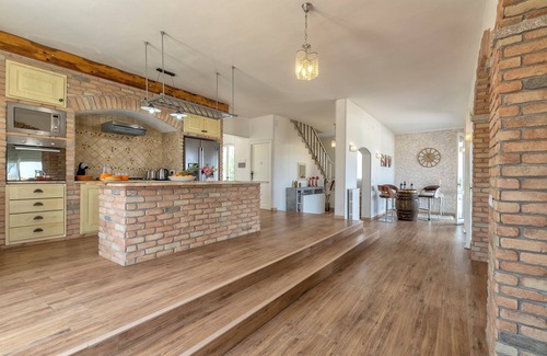 Sorso Villa | 'Villa Sara' with Private Pool, Wi-Fi and Air Conditioning