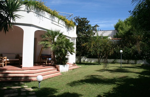 San Pietro in Bevagna House | Villa Schirinzi 100 meters from the beach